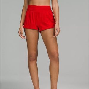 Lululemon Hotty Hot High-Rise Lined Short 2.5"